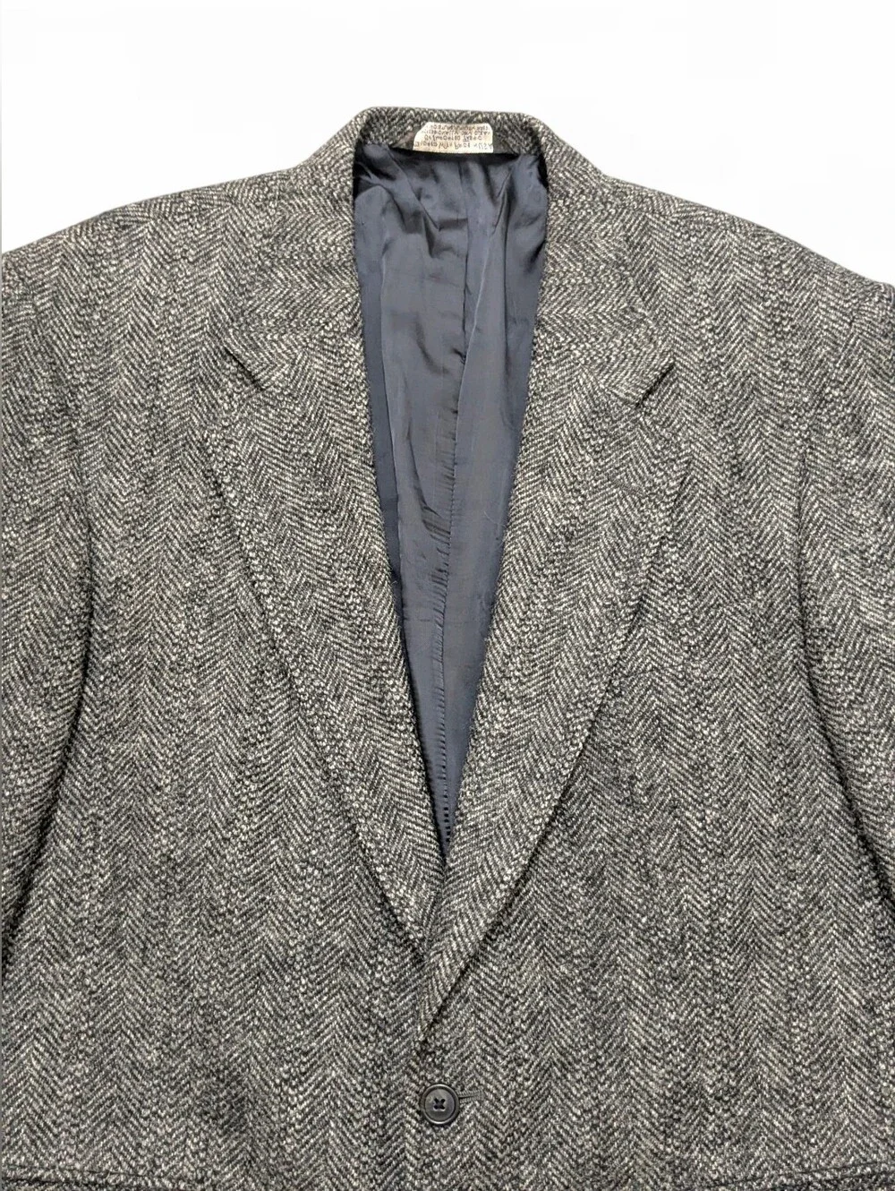 Harris Tweed Lands End Blazer Jacket Men's Size 44R Gray Herringbone Sport Coat